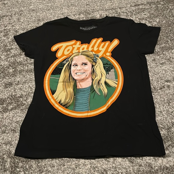 Halloween Michael Meyers Totally black tshirt size small new - Picture 1 of 2